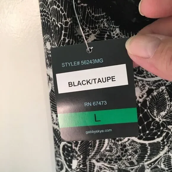 Gabby Skye Dress NWT - Picture 4 of 4